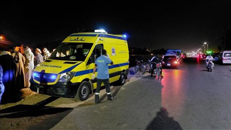 مصرع شخص وإصابة 36 آخرين في انقلاب سيارة بطريق «مطروح - الإسكندرية» الساحلي