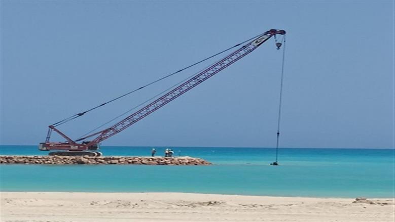 رئيس جهاز القرى السياحية يتفقد أعمال تنفيذ الممشي السياحي بمارينا 7 