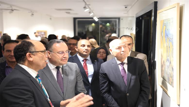 وزيرا التعليم العالي والثقافة ومحافظ القاهرة يفتتحون معرض «خبايا الروح»