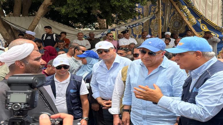 وزير الري بقنا