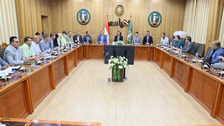 محافظ المنوفية يوجه باختيار موقع لإقامة «شلتر» للتعامل مع الكلاب الضالة