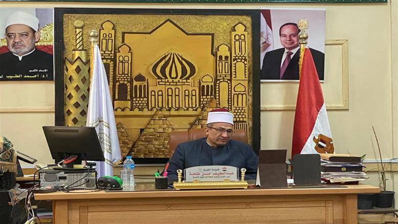 رئيس «أزهر كفر الشيخ» يوجه بوضع ضوابط جديدة لتحسين أداء العاملين في الديوان العام 