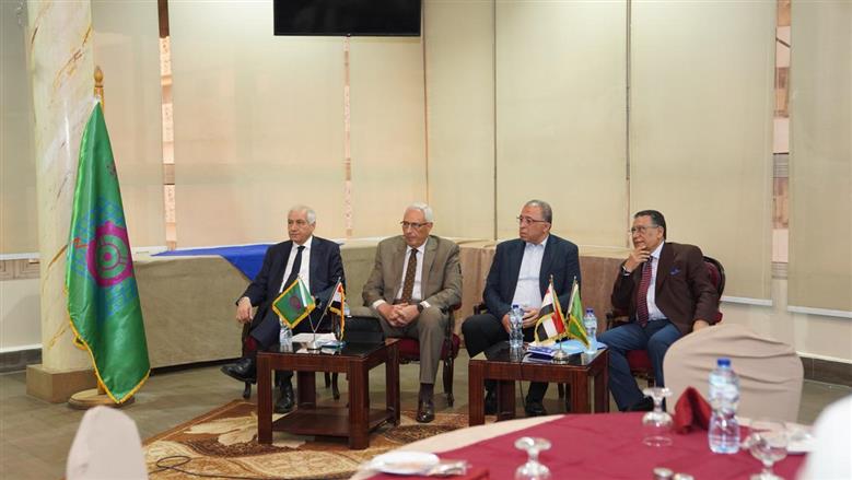 صالون جمال الدين الثقافي: الاقتصاد المصري يتمتع بمرونة في مواجهة الأزمات الخارجية