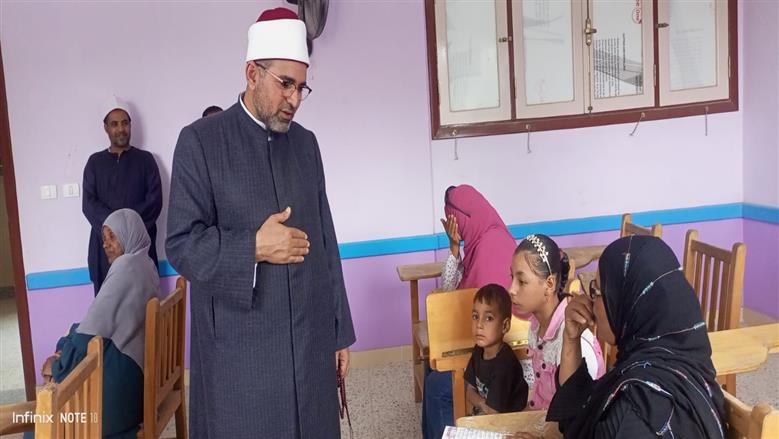 مدير الجامع الأزهر يتفقد أروقة القرآن الكريم في الأقصر