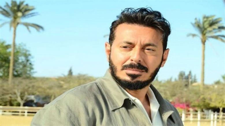 تطورات الحالة الصحية لوالد مصطفى شعبان بعد تركيب دعامات في القلب