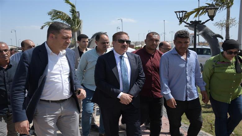 محافظ بورسعيد يتفقد حديقة الضواحي