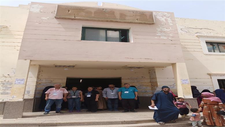 تقديم 1771 خدمة طبية مجانية ضمن «حياة كريمة» في قرية ساقية داقوف بالمنيا