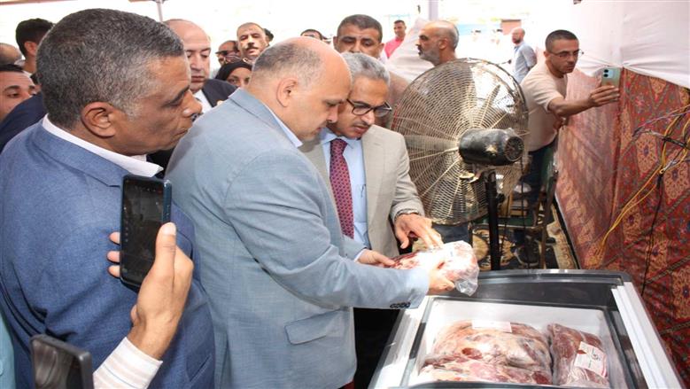 محافظ بني سويف يتفقد معرض «أضحى مبارك» ومنفذ «حياة كريمة» استعدادًا لعيد الأضحى