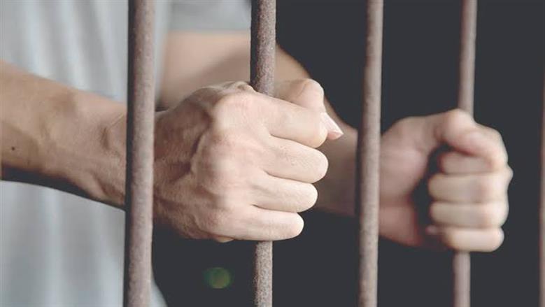 «عاطل وكانت بتصرف عليه».. تفاصيل جديدة في واقعة مقتل سيدة على يد نجلها بالقنايات