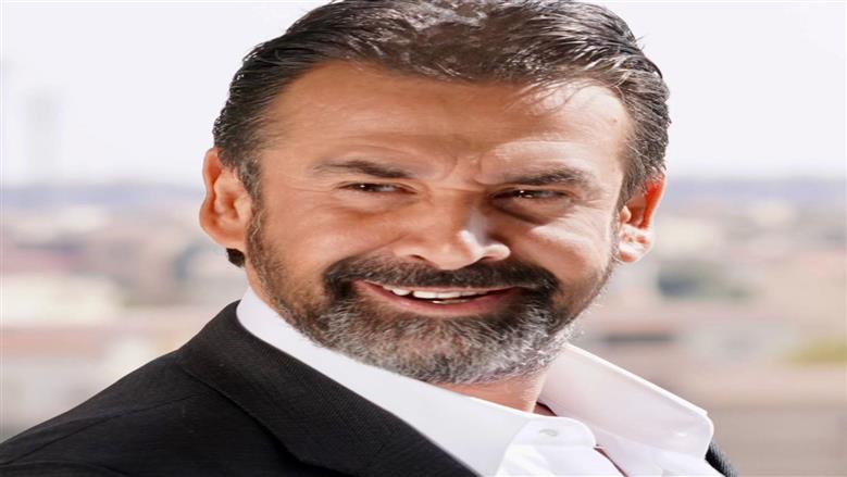 كريم عبد العزيز يستعد لتصوير «الفيل الأزرق 3» 