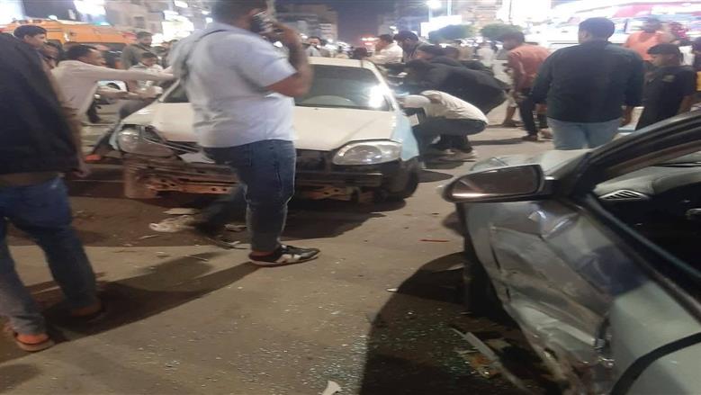 حادث تصادم سيارات في شارع الإسكندرية بمدينة مرسى مطروح