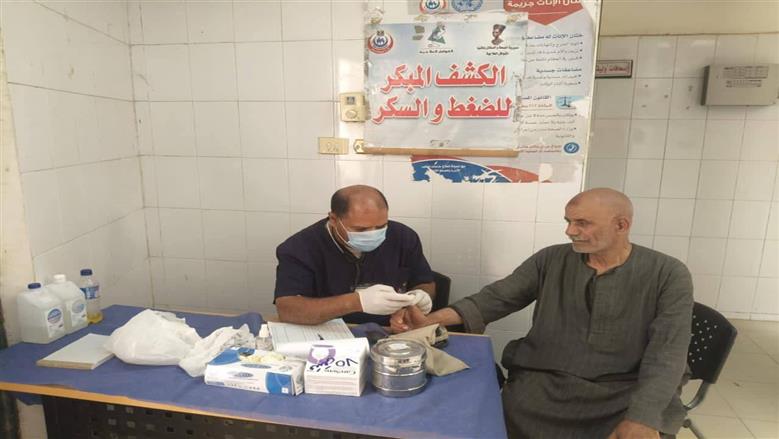 تقديم 1623 خدمة طبية مجانية لأهالي قرية بالمنيا ضمن «حياة كريمة»