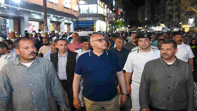  محافظ الإسكندرية يقرر نقل الباعة الجائلين بشارع الجلاء إلى سوق 30 