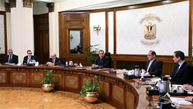 مدبولي يناقش خطة تطوير «الوطنية للإعلام» وآليات تسوية مديونياتها