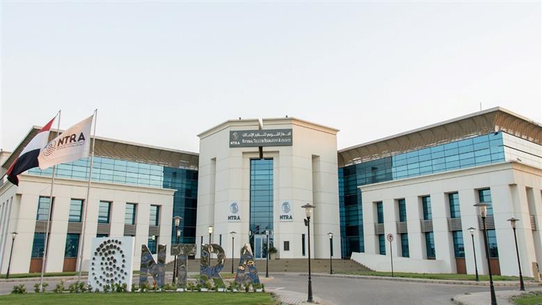 «تنظيم الاتصالات» يعلن مواعيد عمل فروع شركات المحمول في عيد الأضحى