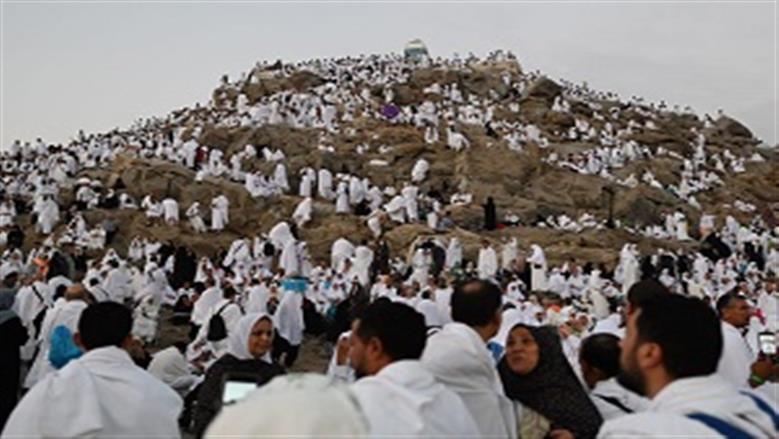 رئيس بعثة الحج السياحي تحذر الشركات من التقصير في خدمة الحجاج بمنى وعرفات