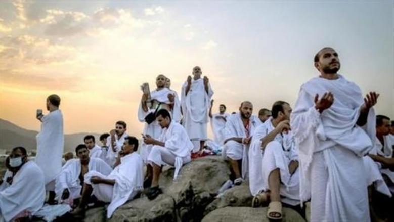 كيف تحرم بالشكل الصحيح؟.. خطوات الإحرام للرجال والنساء من الميقات