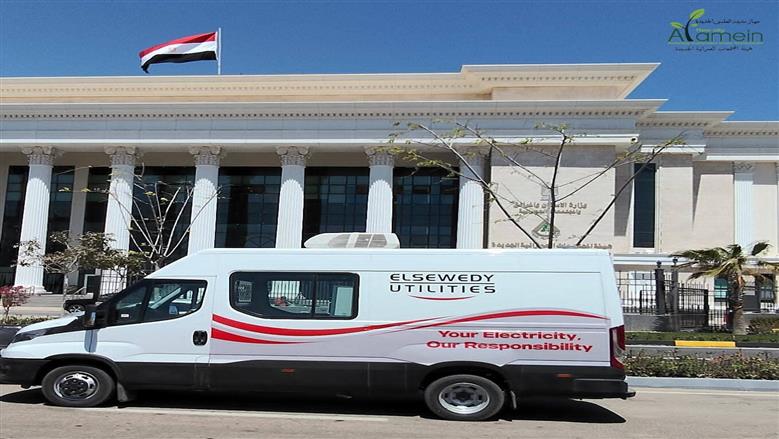 العلمين الجديدة تدعم شبكة الكهرباء بأحدث عربة اختبارات كابلات