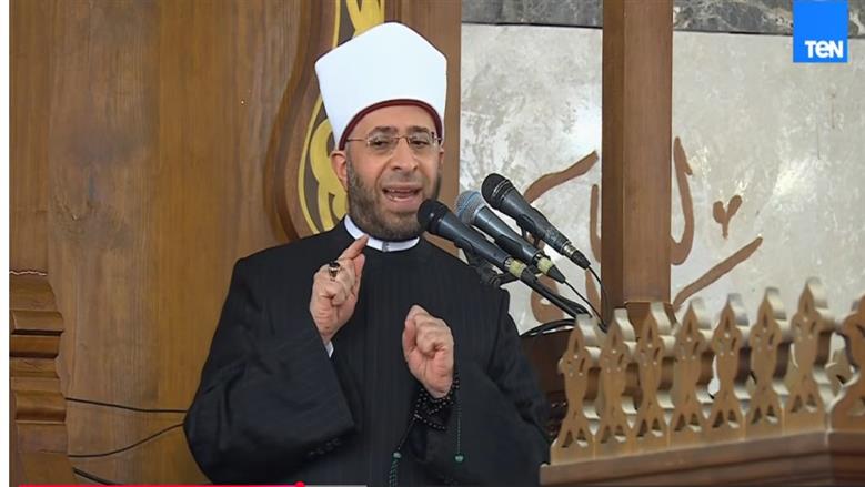 أمام الرئيس السيسي.. وزير الأوقاف في خطبة العيد: اللهم احفظ بلادنا بما حفظت به القرآن