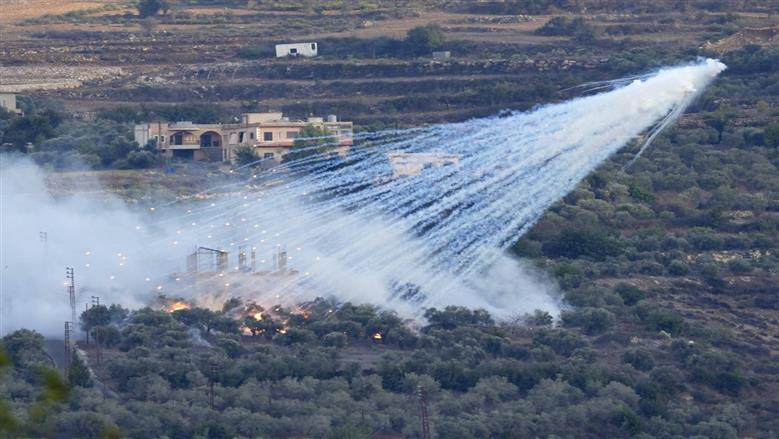 تفاصيل القصف المتبادل بين حزب الله وإسرائيل جنوب لبنان.. إخلاء واسع للسكان 