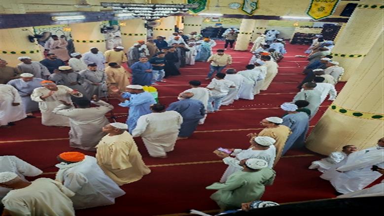 أبناء البرهانية يحتفلون بعيد الأضحى في أسوان بالذكر والابتهالات (صور)