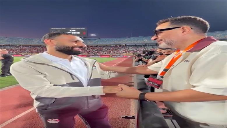 استقبال حار من محمد صلاح لماجد المصري قبل مباراة مصر وروسيا (فيديو)