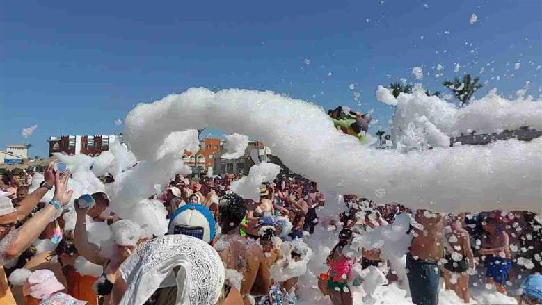 مهرجان فوم في الغردقة