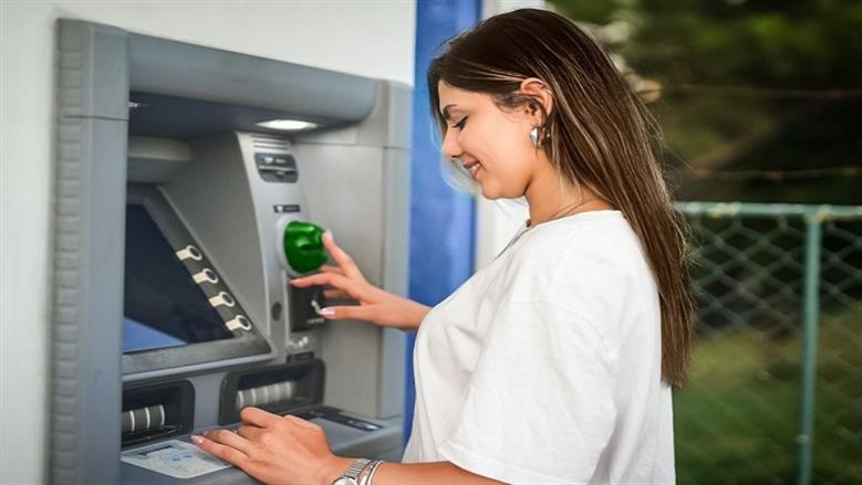 خدمات لا تعرفها في ماكينات الـATM.. ليس سحب وإيداع للنقود فقط