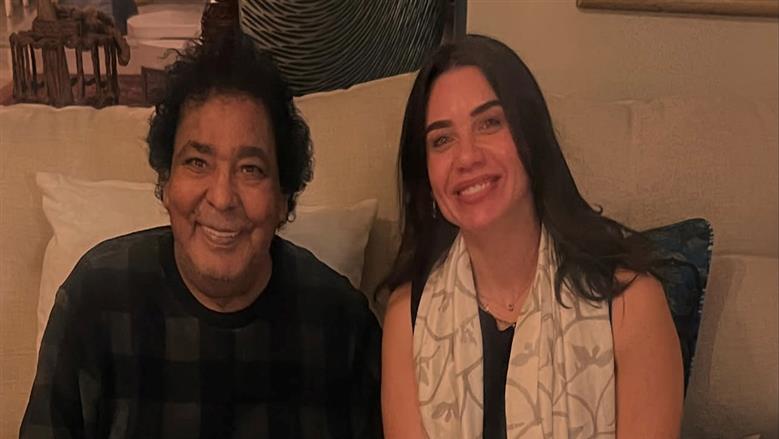 نور قدري تكشف كواليس زيارتها لمحمد منير: «لحظات سأحتفظ بها طوال حياتي» 