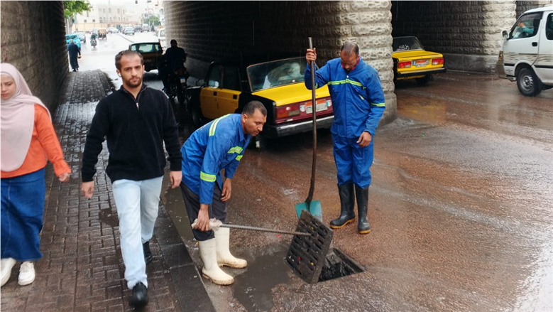 أمطار غزيرة ورعدية تضرب الإسكندرية.. والمحافظ يرفع درجة الاستعداد القصوى لمواجهة تقلبات الطقس