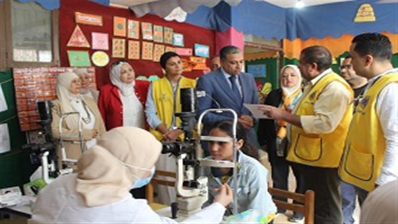 توقيع الكشف الطبي على 8693 طالبا بمبادرة «عيون أطفالنا مستقبلنا» في الجيزة