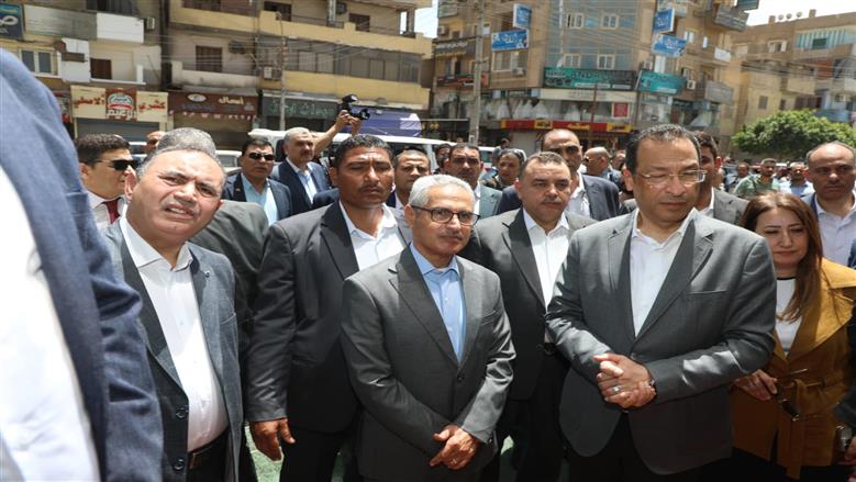 محافظ بني سويف ووزير الاتصالات يفتتحان مكتب البريد العمومي بشارع عبد السلام عارف بعد تطويره