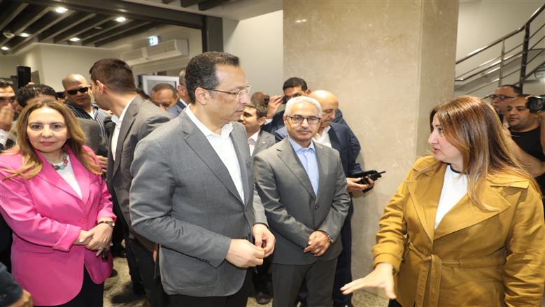محافظ بني سويف ووزير الاتصالات يفتتحان مكتب البريد العمومي بشارع عبد السلام عارف بعد تطويره