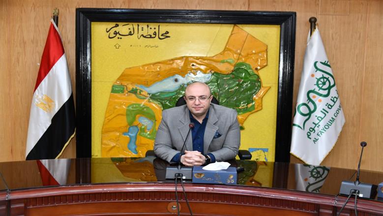 محافظ الفيوم ووفد نقابة الفلاحين يبحثان الارتقاء بالقطاع الزراعي