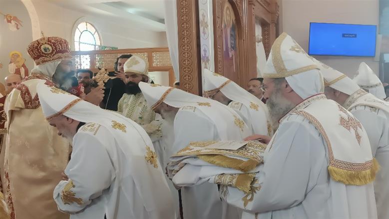 ترقية كهنة ايبارشية برج العرب