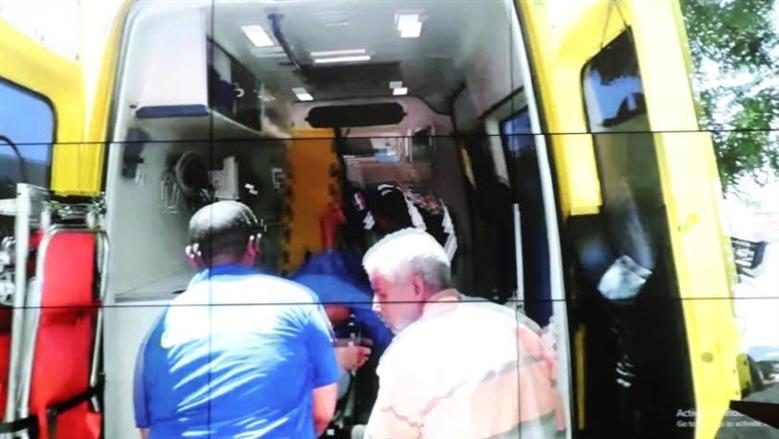   إصابة 19 شخصا في انقلاب سيارة بطريق مرسى علم