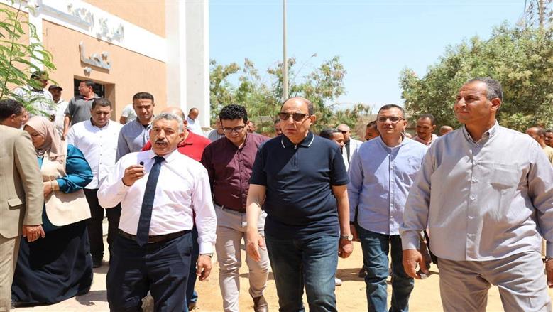محافظ المنيا: رصد 700 حيازة زراعية وهمية بديرمواس وإحالة متورطين للتحقيق