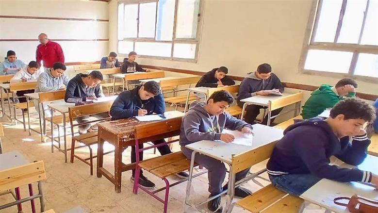 تحذير من خصم الدرجات.. «التعليم» تقر ضوابط حاسمة لامتحانات شهر أبريل وتحدد مصير المتغيبين