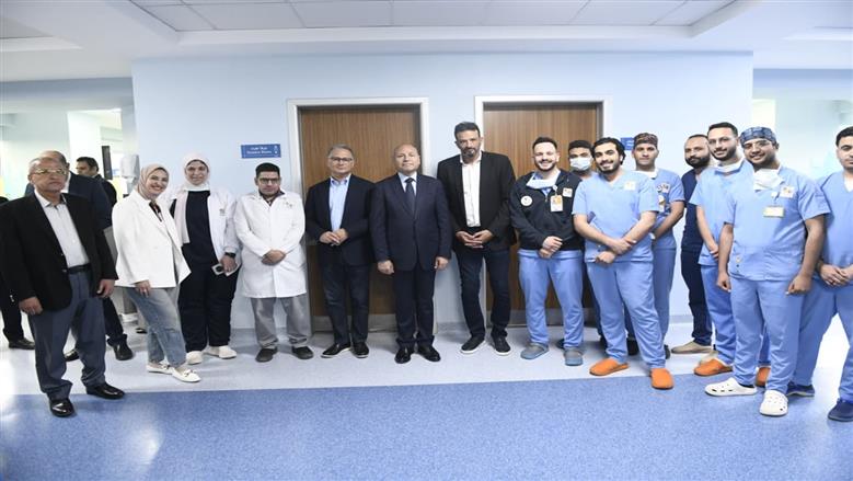 محافظ القاهرة في زيارة لمستشفى الناس: خدمة استثنائية ونموذج متميز 