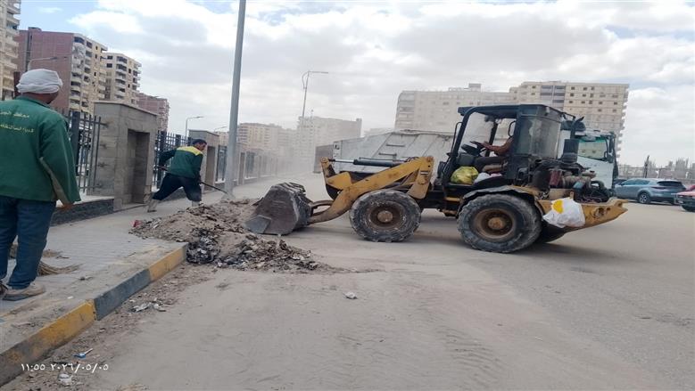 رفع 1400 طن مخلفات صلبة من طريق اللبيني ناهيا بالجيزة