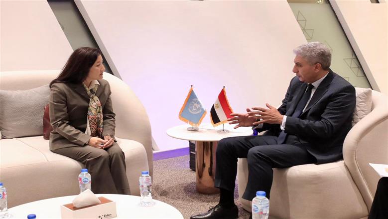 بالتعاون مع الأمم المتحدة.. وزير السياحة يبحث التوسع في حلول الطاقة المتجددة بالمواقع الأثرية