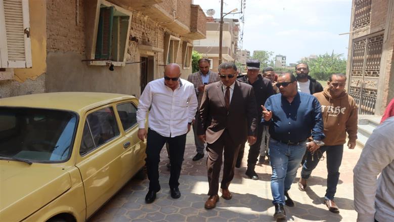 محافظ القليوبية يوجه بالانتهاء من تطوير الشوارع الفرعية بكفر شكر في المواعيد المحددة