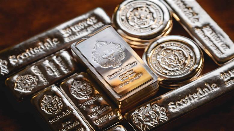 سعر الفضة يرتفع عالمياً بمكاسب أسبوعية 7%.. وتوقعات بمرونة سوق العمل الأمريكي