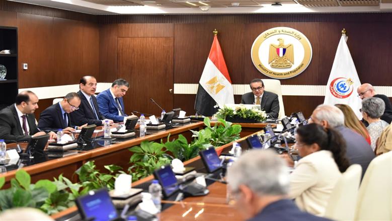 وزير الصحة يضع استراتيجية وطنية لمكافحة الصرع ويدمج خدماتها بـ«التأمين الشامل»