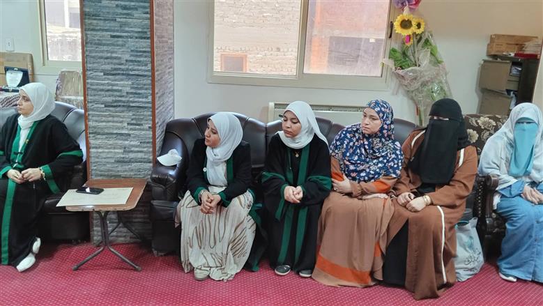 وكيل وزارة الأوقاف أسيوط يجتمع بالواعظات ويؤكد على عظم دور واعظة الأوقاف في حماية المجتمع