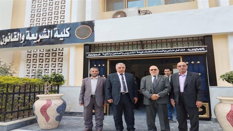 نائب رئيس جامعة الأزهر يتابع أعمال الامتحانات الشفوية في «شريعة وقانون طنطا»