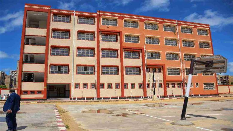 محافظ بورسعيد يفتتح المدرسة