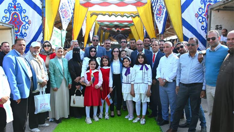 افتتاح منفذ سلع في البحيرة