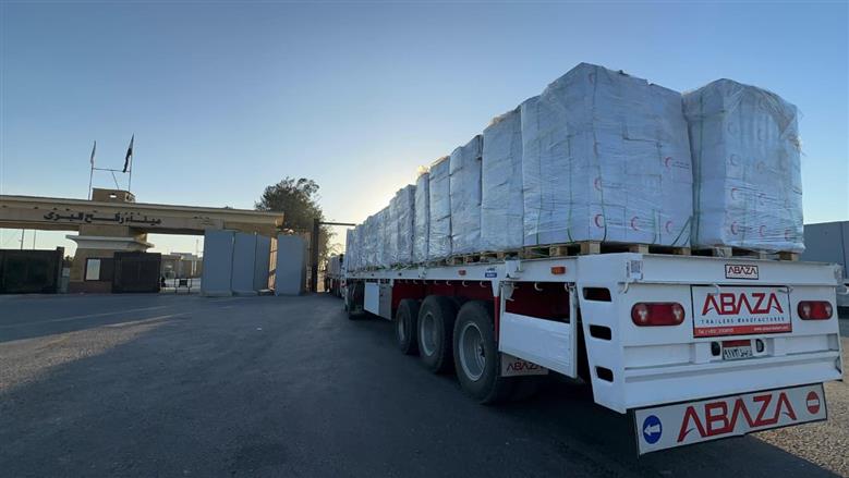 الهلال الأحمر يطلق قافلة «زاد العزة» الـ191 بحمولة 4 آلاف طن مساعدات شاملة إلى غزة