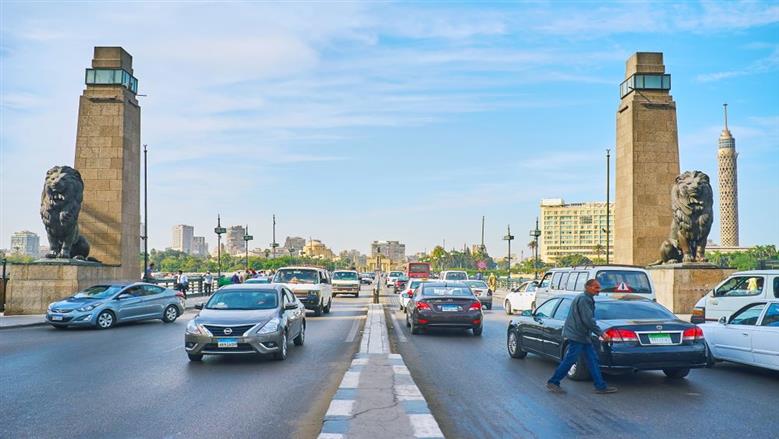 بعد إغلاق كوبري قصر النيل لتنفيذ أعمال صيانة.. ما الطرق البديلة لتجنب الزحام؟
